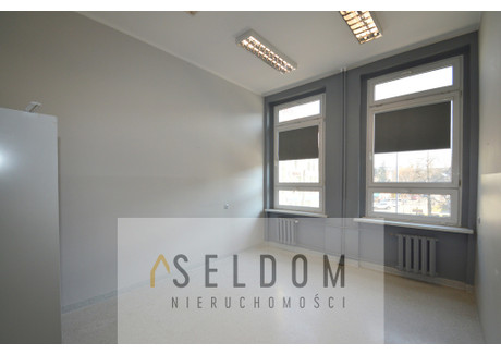 Biuro do wynajęcia - Centrum, Opole, 16,5 m², 825 PLN, NET-72/16507/OLW