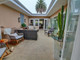 Dom na sprzedaż - 16941 Bedford Ln Huntington Beach, Usa, 179,02 m², 1 990 000 USD (8 099 300 PLN), NET-101022436