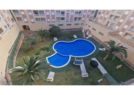Mieszkanie na sprzedaż - Torrevieja, Hiszpania, 60 m², 108 226 USD (438 316 PLN), NET-95660875