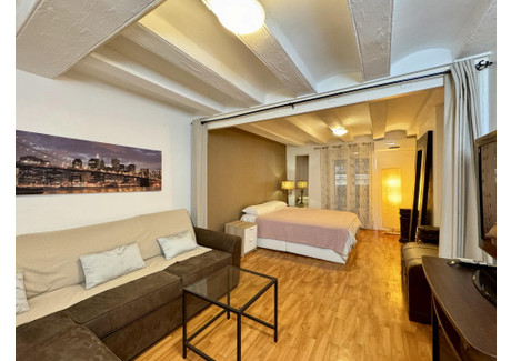 Mieszkanie na sprzedaż - Barcelona Capital, Hiszpania, 70 m², 237 271 USD (911 120 PLN), NET-100571812