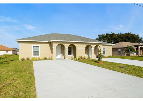 Dom do wynajęcia - 411 BLACKBIRD WAY Kissimmee, Usa, 133,78 m², 1625 USD (6614 PLN), NET-100995493