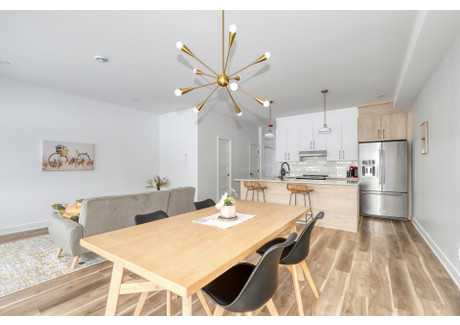 Dom na sprzedaż - 102 Rue des Abeilles, Notre-Dame-des-Prairies, QC J6E8Z4, CA Notre-Dame-Des-Prairies, Kanada, 137 m², 288 117 USD (1 109 252 PLN), NET-96134517