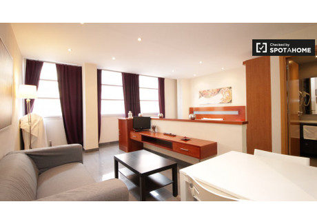 Mieszkanie do wynajęcia - Barcelona, Hiszpania, 50 m², 2718 USD (10 707 PLN), NET-69288176