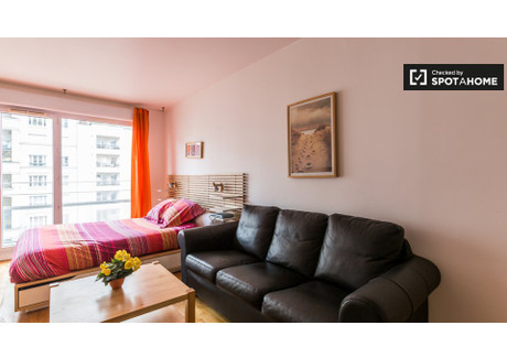 Mieszkanie do wynajęcia - Paris, Francja, 30 m², 1675 USD (6431 PLN), NET-60917140