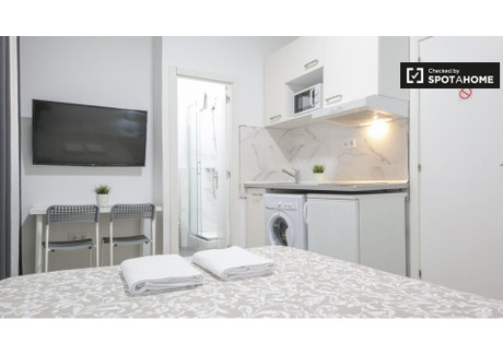 Mieszkanie do wynajęcia - Madrid, Hiszpania, 27 m², 1459 USD (5748 PLN), NET-74997319