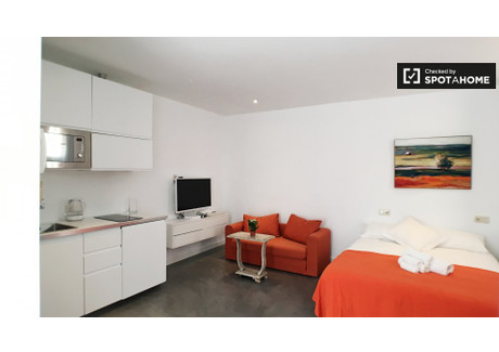 Mieszkanie do wynajęcia - Madrid, Hiszpania, 30 m², 1688 USD (6651 PLN), NET-75783210