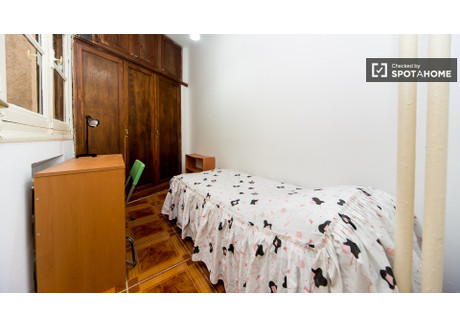 Pokój do wynajęcia - Madrid, Hiszpania, 220 m², 413 USD (1712 PLN), NET-78322300