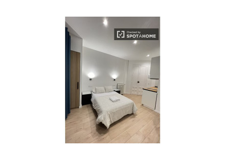 Mieszkanie do wynajęcia - Madrid, Hiszpania, 22 m², 1673 USD (6844 PLN), NET-78322518