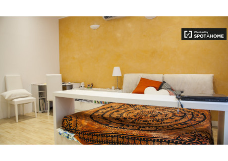 Mieszkanie do wynajęcia - Rome, Włochy, 60 m², 926 USD (3648 PLN), NET-79102146