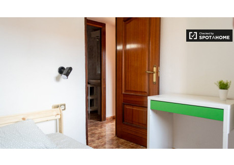 Pokój do wynajęcia - Madrid, Hiszpania, 65 m², 314 USD (1284 PLN), NET-79103279