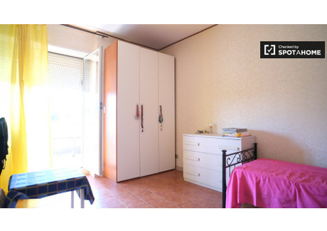 Pokój do wynajęcia - Rome, Włochy, 50 m², 404 USD (1619 PLN), NET-79113761