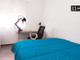 Pokój do wynajęcia - Seville, Hiszpania, 56 m², 412 USD (1622 PLN), NET-86785423
