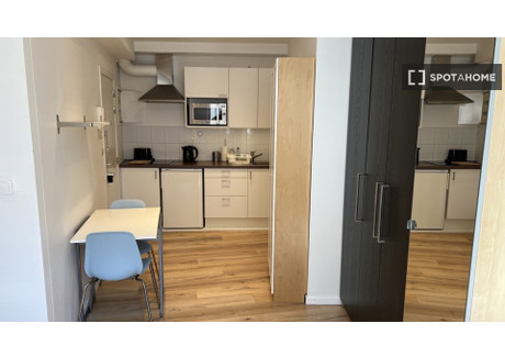 Mieszkanie do wynajęcia - Brussels, Belgia, 25 m², 711 USD (2780 PLN), NET-88671558