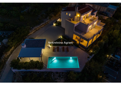 Dom na sprzedaż - Novigrad, Chorwacja, 400 m², 1 705 872 USD (6 533 488 PLN), NET-92614371