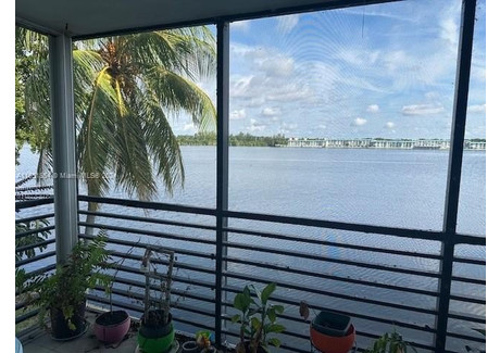 Mieszkanie na sprzedaż - 1175 NE Miami Gardens Drive Miami, Usa, 114,55 m², 345 000 USD (1 431 750 PLN), NET-100669704