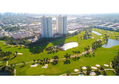 Mieszkanie do wynajęcia - 1755 E Hallandale Beach Blvd Hallandale Beach, Usa, 85,47 m², 2475 USD (9504 PLN), NET-100883373