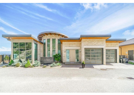 Dom na sprzedaż - 1737 Scott Crescent West Kelowna, Kanada, 420,66 m², 1 767 326 USD (7 193 016 PLN), NET-102401237