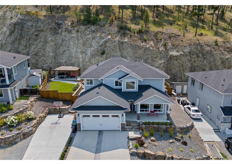 Dom na sprzedaż - 1219 Monte Vista Avenue Kelowna, Kanada, 263,47 m², 985 138 USD (3 792 782 PLN), NET-99704961