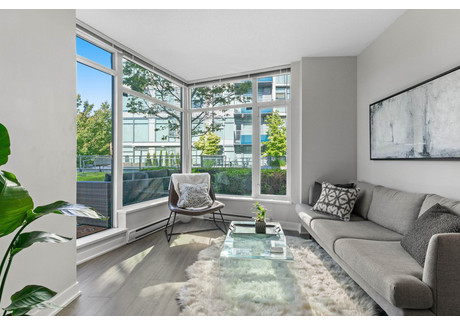 Dom na sprzedaż - 125 1777 W 7TH AVENUE Vancouver, Kanada, 55,93 m², 616 046 USD (2 482 667 PLN), NET-98466239