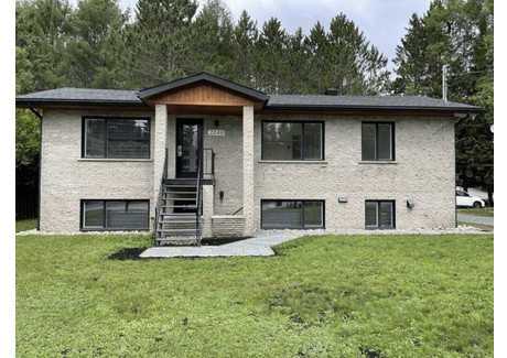 Dom na sprzedaż - 2250 Ch. du Village Mont-Tremblant, Kanada, 180,42 m², 657 996 USD (2 533 285 PLN), NET-97015854