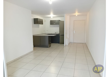 Mieszkanie na sprzedaż - Saint Nazaire, Francja, 58 m², 214 181 USD (875 999 PLN), NET-102324518