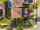 Dom na sprzedaż - 96 Wigwoss Dr, Woodbridge, ON L4L 1P8, Canada Vaughan, Kanada, 278,7 m², 1 229 417 USD (4 843 902 PLN), NET-92856808