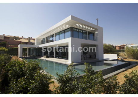 Dom na sprzedaż - Loulé, Portugalia, 290 m², 2 341 852 USD (9 273 732 PLN), NET-95421939