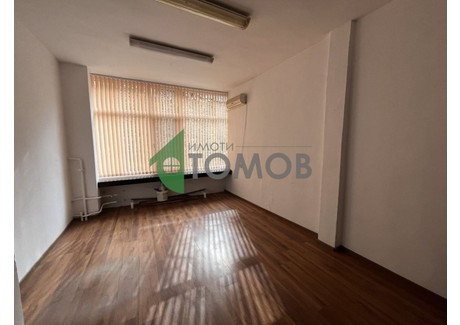 Biuro do wynajęcia - Център/Centar Шумен/shumen, Bułgaria, 30 m², 152 USD (621 PLN), NET-95343409