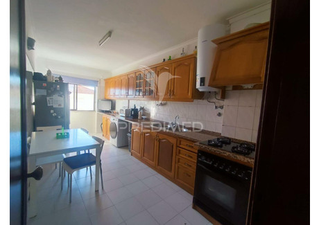 Mieszkanie na sprzedaż - Amora Seixal, Portugalia, 90 m², 163 239 USD (643 161 PLN), NET-95712928