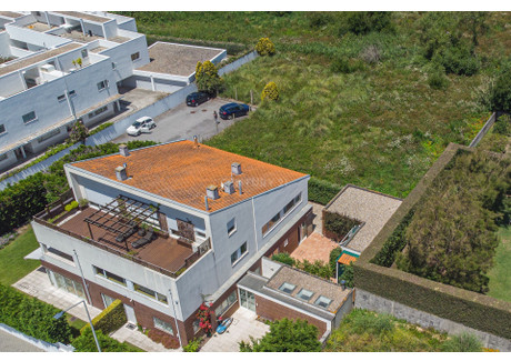 Dom na sprzedaż - Vila Nova De Gaia, Portugalia, 232 m², 594 822 USD (2 409 027 PLN), NET-98317580
