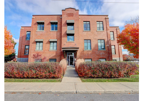 Mieszkanie na sprzedaż - 2020 Av. Lamothe, Saint-Hyacinthe, QC J2S4J8, CA Saint-Hyacinthe, Kanada, 111 m², 335 343 USD (1 364 848 PLN), NET-102583307