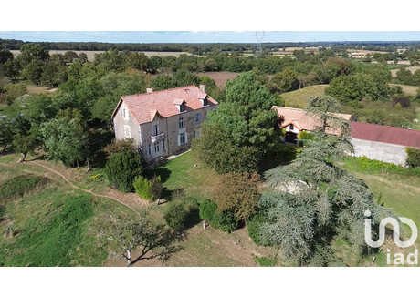 Dom na sprzedaż - Vasles, Francja, 288 m², 258 699 USD (1 060 667 PLN), NET-101230058