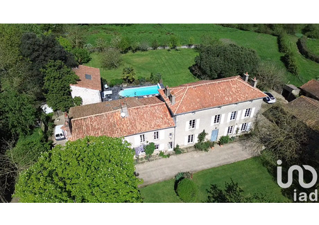 Dom na sprzedaż - Parthenay, Francja, 465 m², 597 398 USD (2 479 200 PLN), NET-96739196