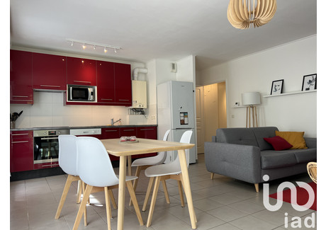 Mieszkanie na sprzedaż - Tours, Francja, 49 m², 164 154 USD (673 033 PLN), NET-97796546