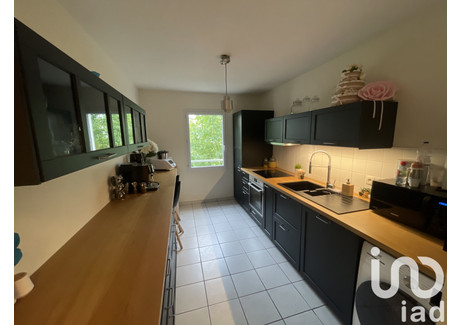 Mieszkanie na sprzedaż - Tours, Francja, 72 m², 238 959 USD (972 563 PLN), NET-100381502