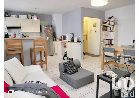 Mieszkanie na sprzedaż - Villeurbanne, Francja, 61 m², 174 544 USD (715 630 PLN), NET-101403063