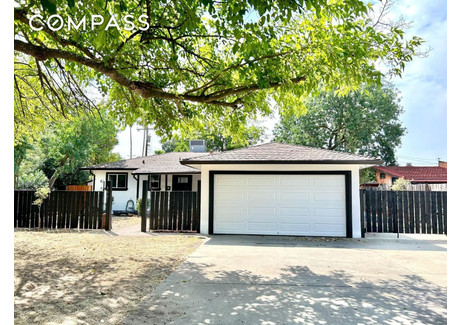 Dom na sprzedaż - 3321 Montclaire St Sacramento, Usa, 120,59 m², 499 000 USD (2 030 930 PLN), NET-101243133