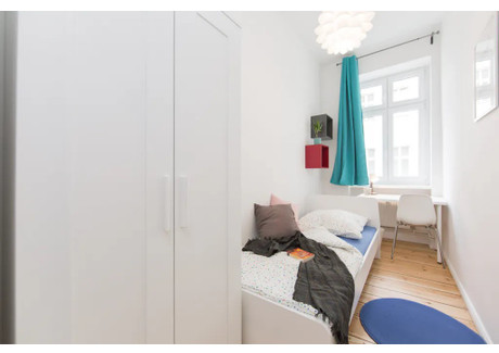 Mieszkanie do wynajęcia - Hoffmannstraße Berlin, Niemcy, 60 m², 648 USD (2488 PLN), NET-100474929