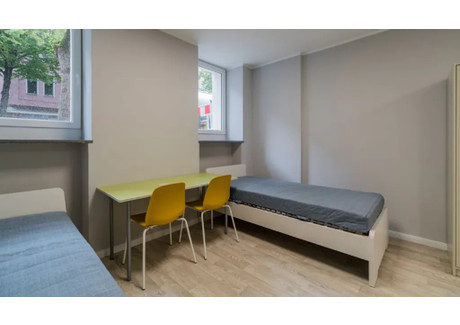 Mieszkanie do wynajęcia - Leibnizstraße Berlin, Niemcy, 65 m², 656 USD (2566 PLN), NET-100476412