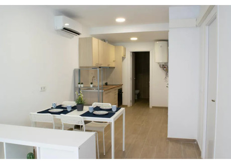 Mieszkanie do wynajęcia - Carrer del Moianès Barcelona, Hiszpania, 70 m², 1306 USD (5252 PLN), NET-100597014