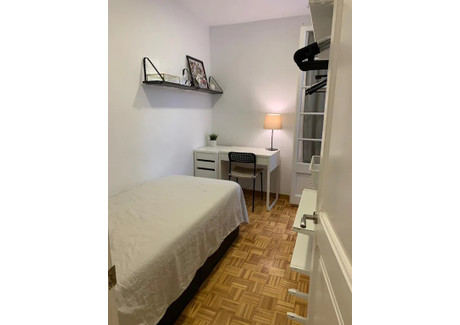 Mieszkanie do wynajęcia - Carrer de Casanova Barcelona, Hiszpania, 80 m², 572 USD (2373 PLN), NET-100651480