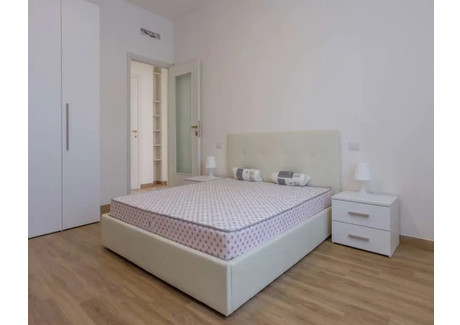 Mieszkanie do wynajęcia - Viale San Gimignano Milan, Włochy, 150 m², 782 USD (3243 PLN), NET-100651548