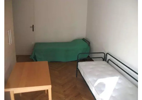 Mieszkanie do wynajęcia - Via delle Rosine Turin, Włochy, 70 m², 633 USD (2647 PLN), NET-100704352