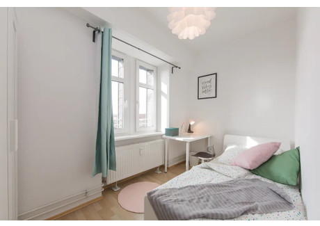 Mieszkanie do wynajęcia - Kantstraße Berlin, Niemcy, 67 m², 710 USD (2725 PLN), NET-100885859