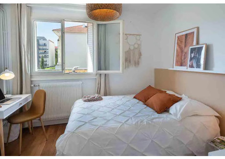 Mieszkanie do wynajęcia - Rue Antoine Péricaud Lyon, Francja, 78 m², 617 USD (2369 PLN), NET-101023346