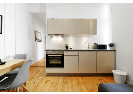 Mieszkanie do wynajęcia - Rue des Sables Brussels, Belgia, 56 m², 727 USD (2960 PLN), NET-101158820