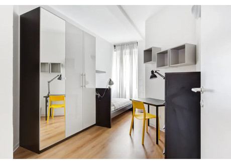 Mieszkanie do wynajęcia - Via Stromboli Milan, Włochy, 241 m², 781 USD (3196 PLN), NET-101267607