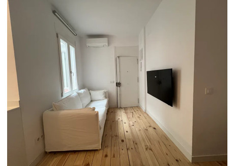 Mieszkanie do wynajęcia - Calle de San Hermenegildo Madrid, Hiszpania, 35 m², 1710 USD (7010 PLN), NET-101208972