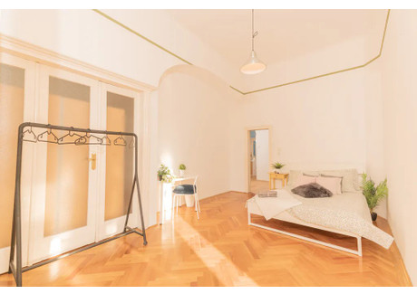 Mieszkanie do wynajęcia - Gutenberg tér Budapest, Węgry, 86 m², 361 USD (1498 PLN), NET-101238299