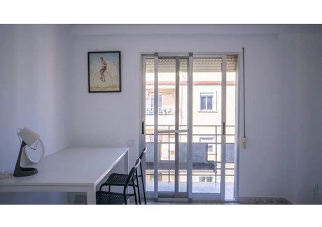 Mieszkanie do wynajęcia - Carrer Germans Villalonga Valencia, Hiszpania, 95 m², 417 USD (1742 PLN), NET-101411086